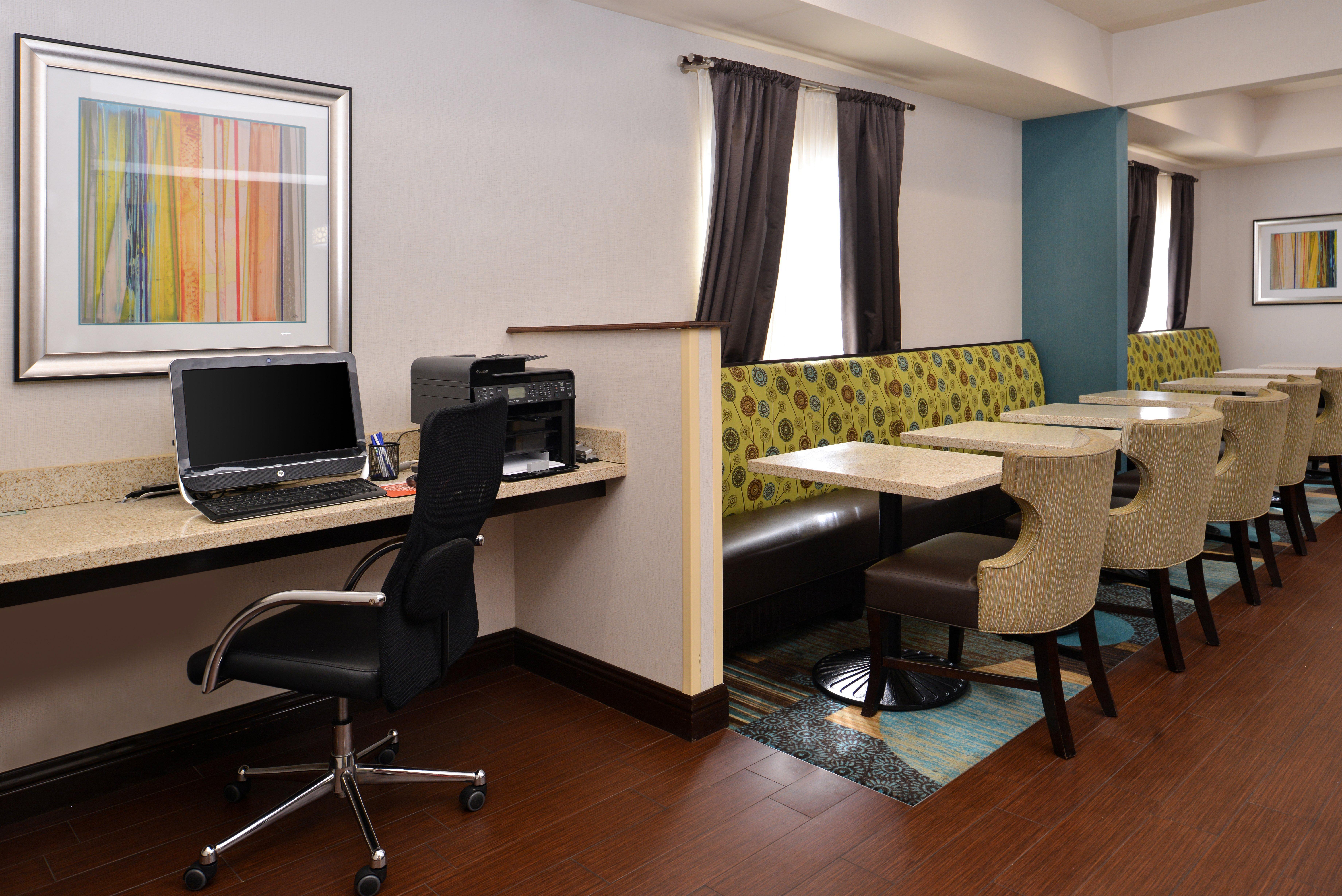 Holiday Inn Express Montgomery East I-85 By Ihg Exterior foto