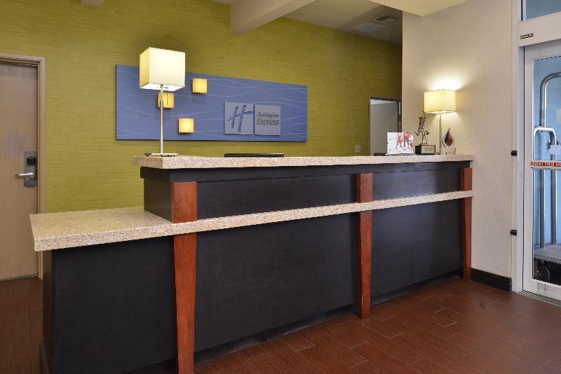 Holiday Inn Express Montgomery East I-85 By Ihg Exterior foto